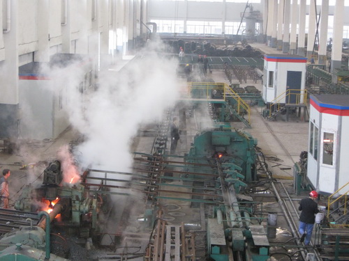 杭州无缝钢管厂家生产车间